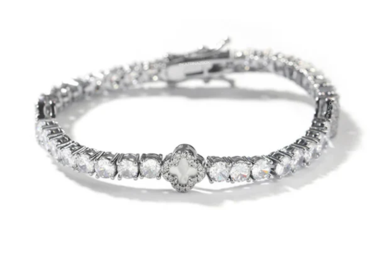 White clover bracelet