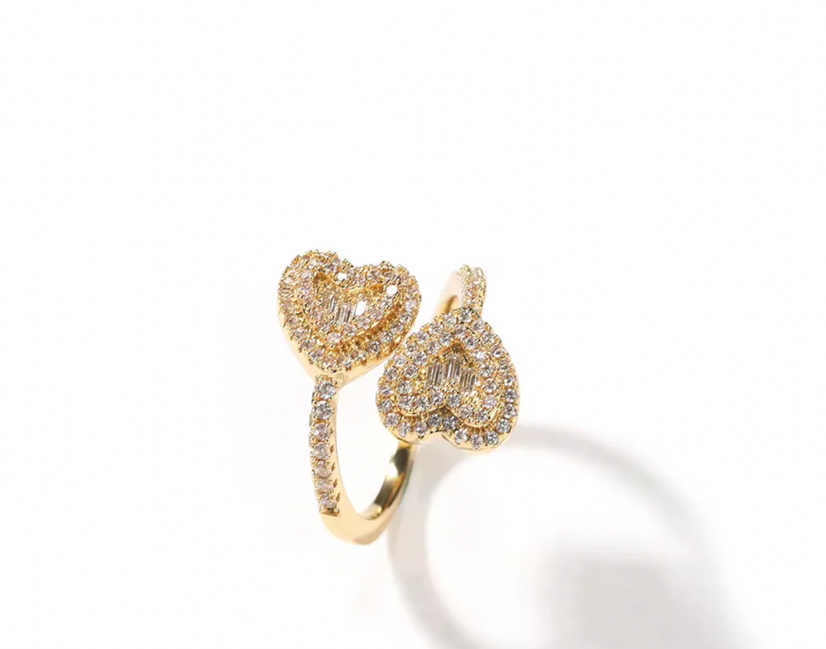 Gold heart ring