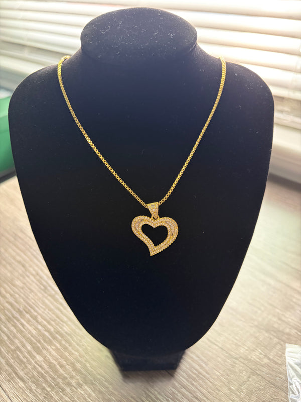 Gold heart necklace